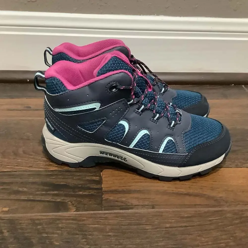 Merrell Kids Size 4 Oakcreek Mid Waterproof Hiking Boots